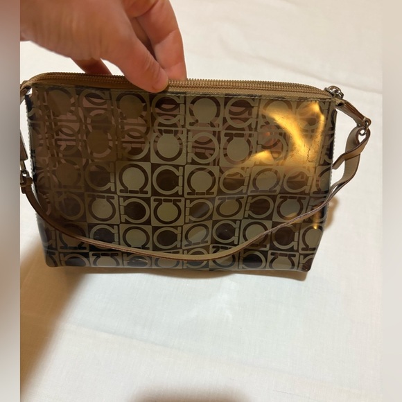 Salvatore Ferragamo Brown Monogram Women's handbag,shoulder bag or wrislet - Picture 3 of 16
